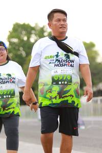 BIB: 0976, 977
                            <button type="button" onclick="openModal(3562596)" class="btn btn-primary btn-sm float-right btn-popup" data-toggle="modal" data-target=".modal-high-quality">
                        <i class="fas fa-shopping-cart"></i> Add to Cart
                    </button>
                                            <button type="button" onclick="isThisMe(3562596, true)" class="btn btn-success btn-sm float-right btn-popup btn-isme hidden" data-toggle="tooltip" data-placement="bottom" title="นี่คือรูปของคุณใช่ไหม คลิกที่นี่เพื่อเอาเข้าอัลบั้ม">
                        <i class="fas fa-plus"></i> Add to album
                    </button>
                    <button type="button" onclick="isThisMe(3562596, false)" class="btn btn-warning btn-sm float-right btn-popup btn-isnotme hidden">
                        <i class="fas fa-ban"></i> Remove from album
                    </button>